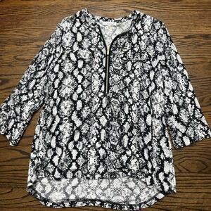 Calvin Klein Women's Blouse Top 3/4 Sleeve, V-Neck, Black, Size L